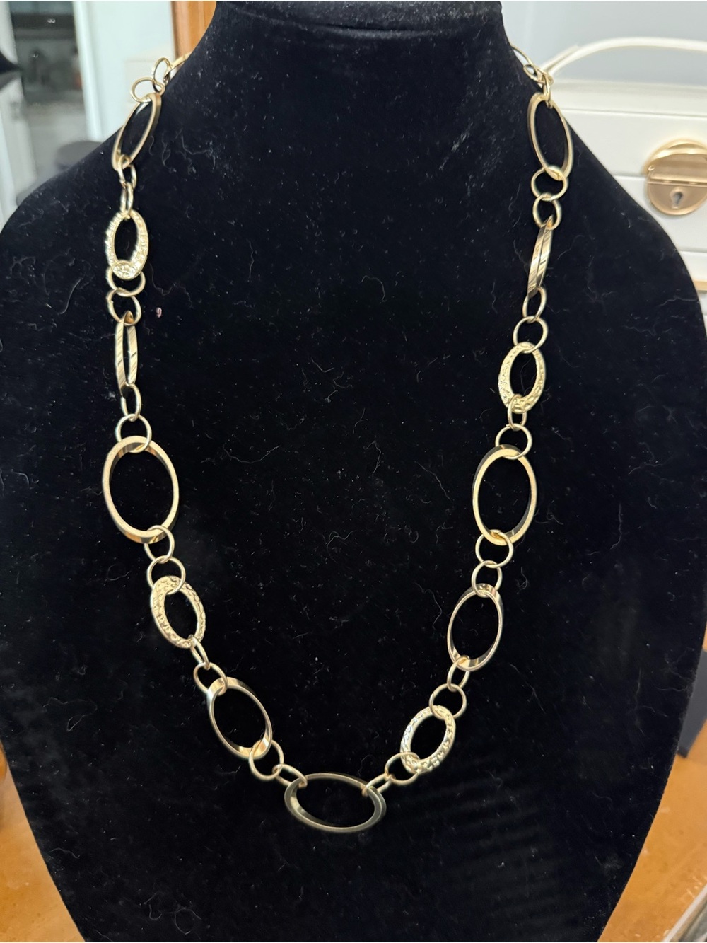 Gold Link Oval Necklace open link necklace